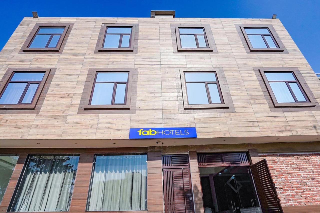 Fabhotel Swess Agra  Kültér fotó